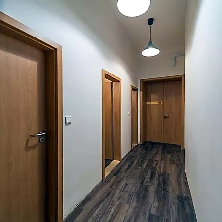 Orange Hostel *