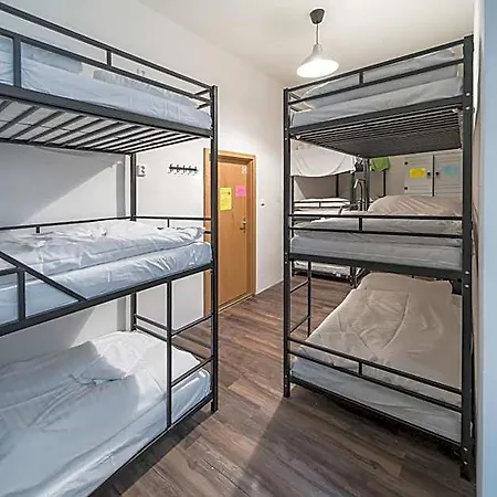 Orange Hostel *