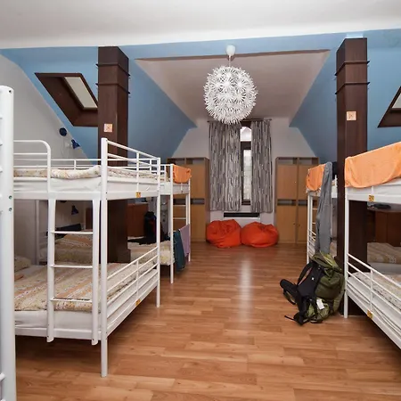Vandrerhjem Orange *