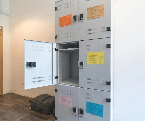 אכסניה Orange *