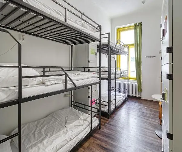 Orange אכסניה *