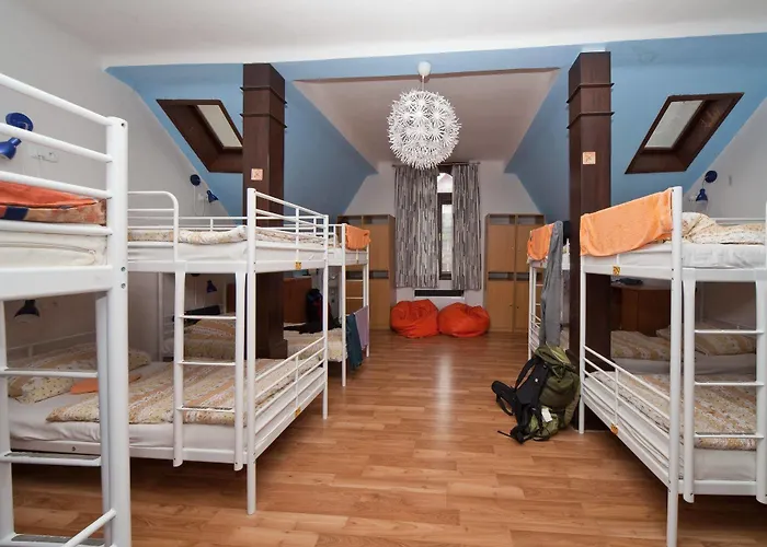 Hostal Orange *