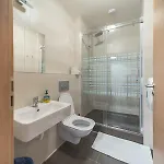 Orange Vandrerhjem *